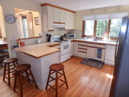 Oak Bluffs Martha's Vineyard vacation rental - Bright sunny kitchen