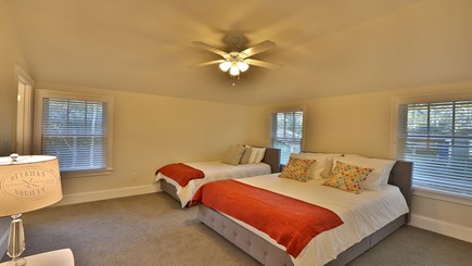 Oak Bluffs Martha's Vineyard vacation rental - Jack and Jill bedroom 1 (queen + twin)