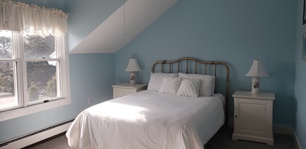 Edgartown Martha's Vineyard vacation rental - Light filled newly redecorated queen size bedroom, walk in closet