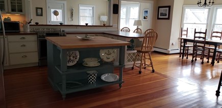 Edgartown Martha's Vineyard vacation rental - Open concept kitchen, family room breakfast room.