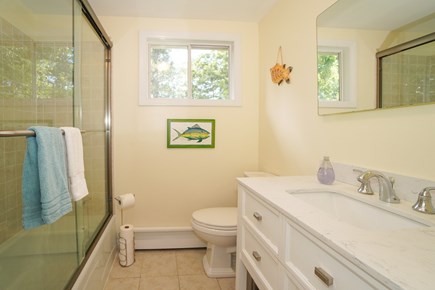 Oak Bluffs Martha's Vineyard vacation rental - Upstairs full bathroom
