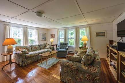 Oak Bluffs, East Chop Martha's Vineyard vacation rental - Living room