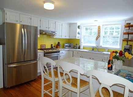 Oak Bluffs, East Chop Martha's Vineyard vacation rental - Kitchen with center island and breakfast bar