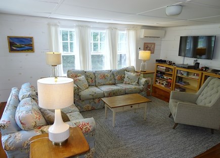 Oak Bluffs, East Chop Martha's Vineyard vacation rental - Living area with TV, many games