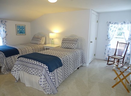 Oak Bluffs, East Chop Martha's Vineyard vacation rental - Twin bedroom upstairs