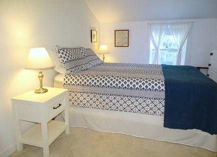 Oak Bluffs, East Chop Martha's Vineyard vacation rental - Queen bedroom upstairs