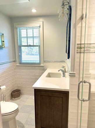 Katama-Edgartown, Edgartown Martha's Vineyard vacation rental - En-suite First floor Full bathroom dedicated for bedroom