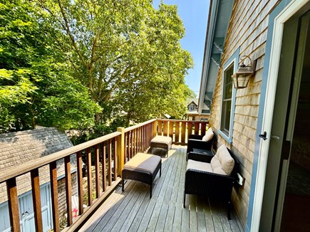 Oak Bluffs, Walk to town, and beach, shops Martha's Vineyard vacation rental - 