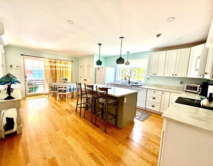 Oak Bluffs, Walk to town, and beach, shops Martha's Vineyard vacation rental - Eat in Kitchen