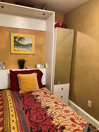 Oak Bluffs Martha's Vineyard vacation rental - Twin bedroom, lower level
