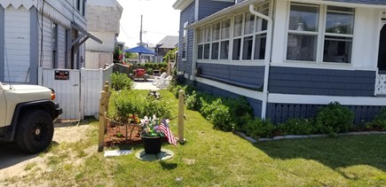 Oak Bluffs Martha's Vineyard vacation rental - Side yard, leading to back yard
