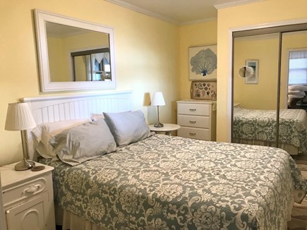 Oak Bluffs - East Chop Martha's Vineyard vacation rental - Ground floor Queen BR