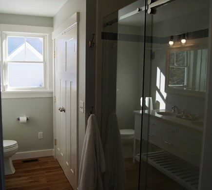 Oak Bluffs Martha's Vineyard vacation rental - Five Foot Walk in Shower