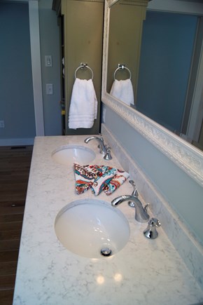 Oak Bluffs Martha's Vineyard vacation rental - Double Vanity in Bathroom