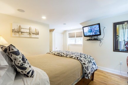 Vineyard Haven, Martha's Vineyard Martha's Vineyard vacation rental - 2nd Level bedroom with cable TV