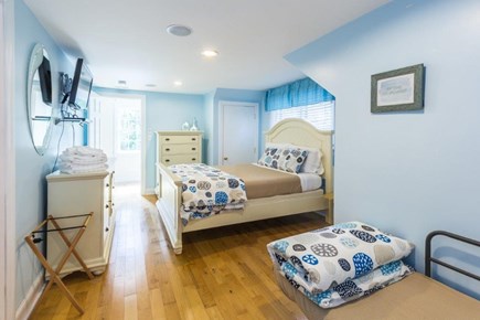 Vineyard Haven, Martha's Vineyard Martha's Vineyard vacation rental - 2nd Level bedroom