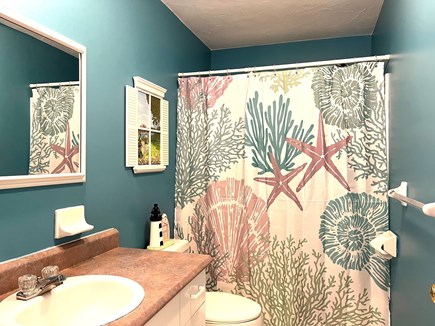 Edgartown Martha's Vineyard vacation rental - Upstairs Full Bath