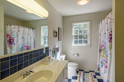 Edgartown/Katama/close to town Martha's Vineyard vacation rental - Second level bathroom shared with 2 guest rooms.