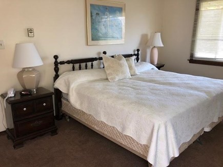 Katama-Edgartown, Katama Edgartown Martha's Vineyard vacation rental - King size bed with attached bath downstairs