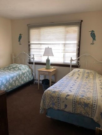 Katama-Edgartown, Katama Edgartown Martha's Vineyard vacation rental - Bedroom with two twins and shared bath