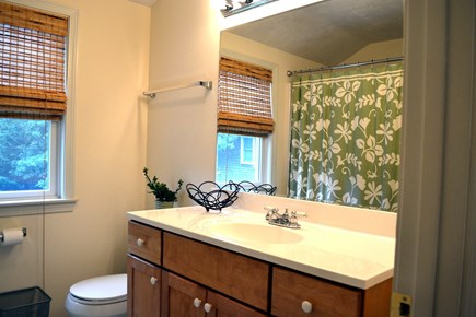 Oak Bluffs Martha's Vineyard vacation rental - Full Bathroom