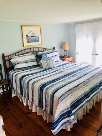 Chilmark Martha's Vineyard vacation rental - King bed