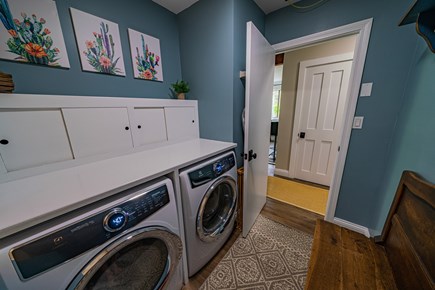 West Tisbury, Lambert's Cove Martha's Vineyard vacation rental - Laundry room