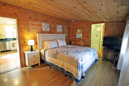 Oak Bluffs Martha's Vineyard vacation rental - The Woods: First floor Master Bedroom