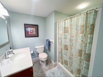 Oak Bluffs Martha's Vineyard vacation rental - 1st floor full bath