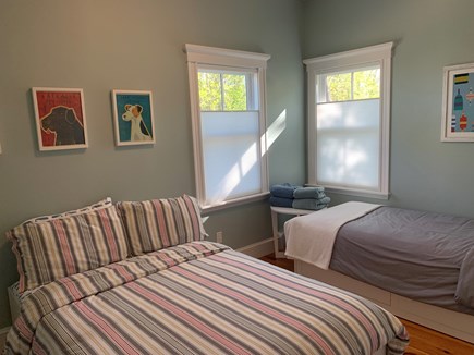 Vineyard Haven, In the heart of the Village of Martha's Vineyard vacation rental - Double & Twin Bedroom on 2nd Floor - Perfect for Kids!