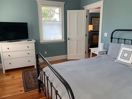 Vineyard Haven, In the heart of the Village of Martha's Vineyard vacation rental - 2nd Floor Queen Bedroom. Shares a Full Tub Bath with 'Kids Room'