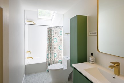 Oak Bluffs Martha's Vineyard vacation rental - 2nd Floor Full Bathroom - Renovated 2022