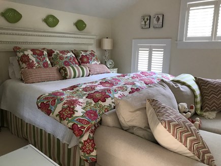 Oak Bluffs Martha's Vineyard vacation rental - 2nd Floor Bedroom Shared Bath