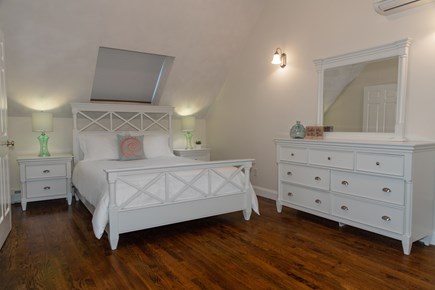 Katama-Edgartown, Katama - Edgartown Martha's Vineyard vacation rental - Upstairs queen bedroom