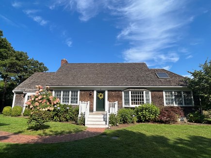 Edgartown Martha's Vineyard vacation rental - Charming, sunny 4 bdrm, 3 bth home in private 1-acre setting.