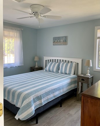 Oak Bluffs Martha's Vineyard vacation rental - Breezy queen bedroom