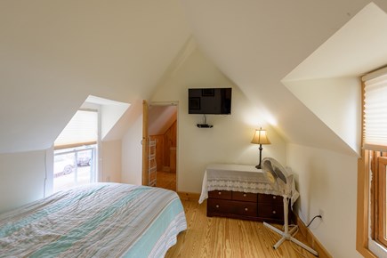 Oak Bluffs Martha's Vineyard vacation rental - Bedroom Four, Full Size Bed, Wall Flatscreen TV