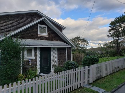 Edgartown, Sengekontacket Pond Waterfront Martha's Vineyard vacation rental - Front of  cottage