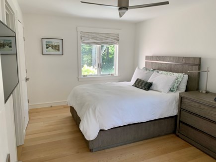 Edgartown, Ocean Heights Martha's Vineyard vacation rental - Queen bedroom, 1st floor