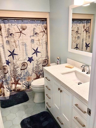Oak Bluffs Martha's Vineyard vacation rental - Second Floor Full Bathroom with Bathtub