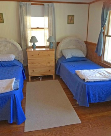 Chappaquiddick Martha's Vineyard vacation rental - Twin Bedroom #2