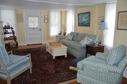 Downtown Oak Bluffs Martha's Vineyard vacation rental - Living room