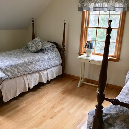 Oak Bluffs, Lagoon Pond Estates, Oak Bluff Martha's Vineyard vacation rental - Upstairs Bedroom with Two Twin Beds