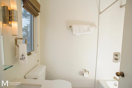 Edgartown Martha's Vineyard vacation rental - Full Bath