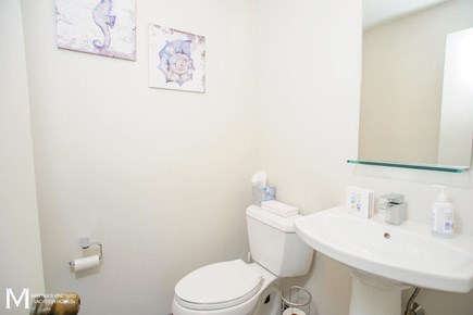 Edgartown Martha's Vineyard vacation rental - Half Bath