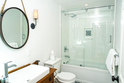 Edgartown Martha's Vineyard vacation rental - Second floor bathroom.