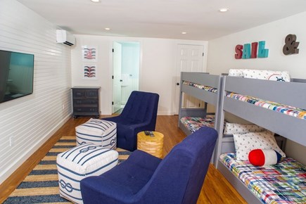 Edgartown Martha's Vineyard vacation rental - Basement bedroom with two bunk beds (sleeps 4).