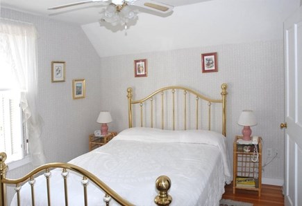 Oak Bluffs Martha's Vineyard vacation rental - Back queen bedroom with clothes  closet