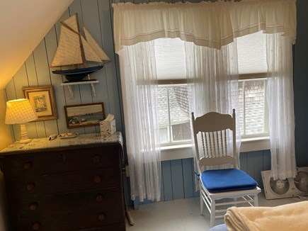 Oak Bluffs Martha's Vineyard vacation rental - Blue twin 2nd bedroom with windows facing west