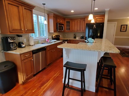 Oak Bluffs, 02557 Martha's Vineyard vacation rental - Fabulous kitchen with seating at counter plus eat-in table area.